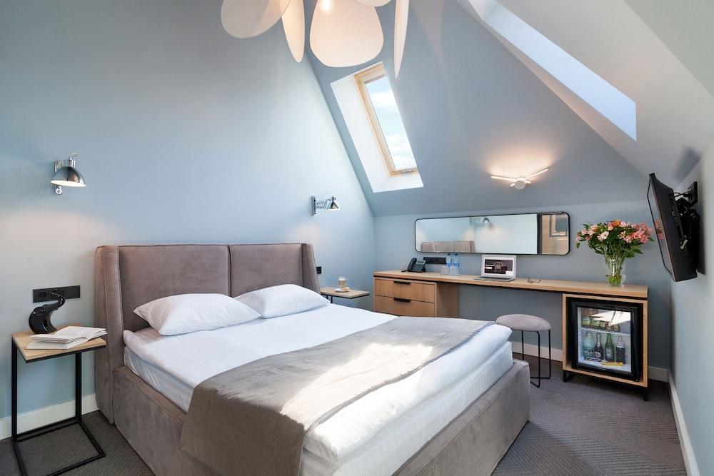 Ferenc Hotel & Restaurant Lviv Bagian luar foto