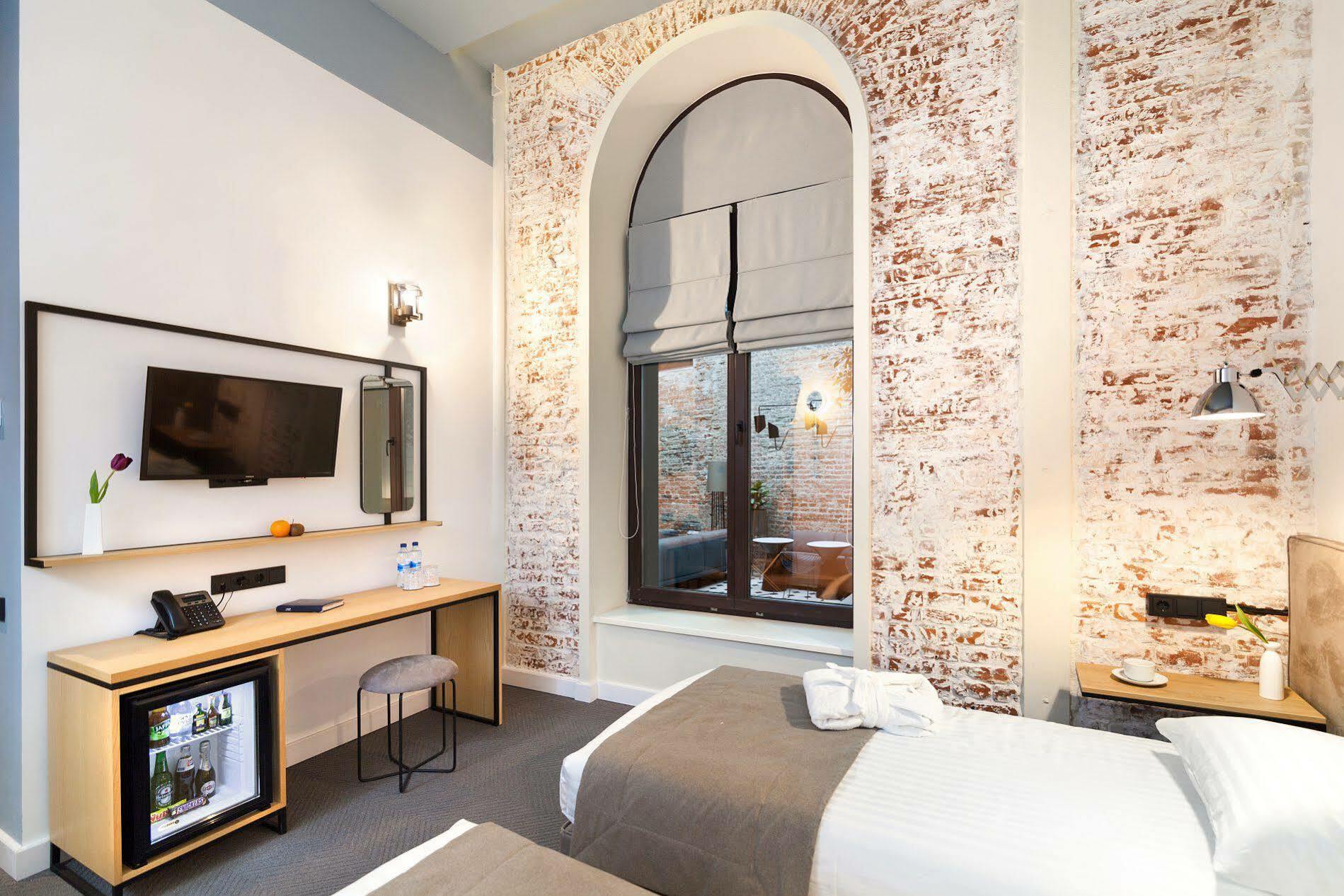 Ferenc Hotel & Restaurant Lviv Bagian luar foto